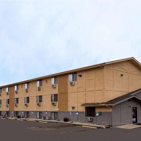 Motel Super 8 By Wyndham Dubuque Extérieur photo