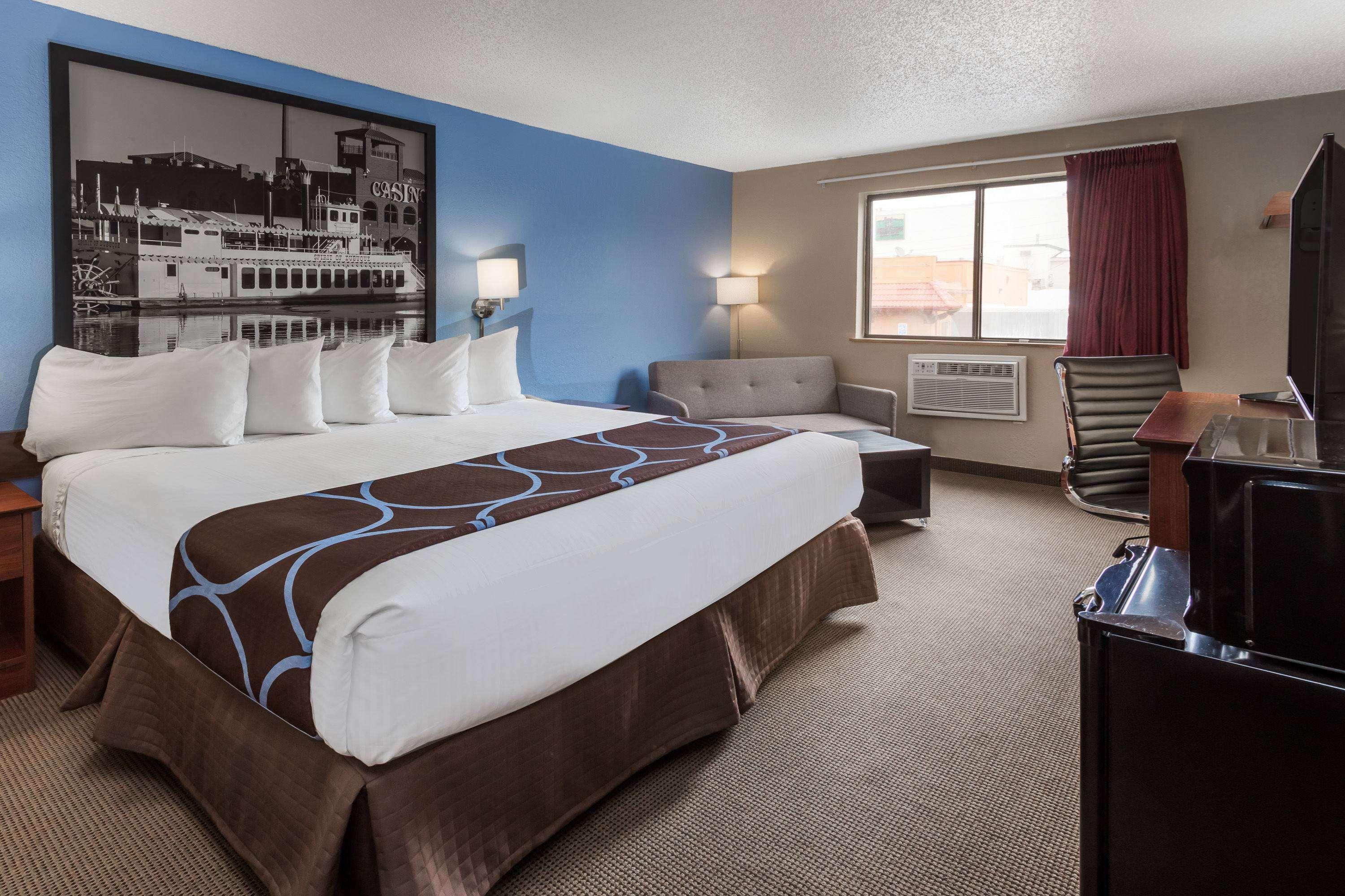 Motel Super 8 By Wyndham Dubuque Extérieur photo